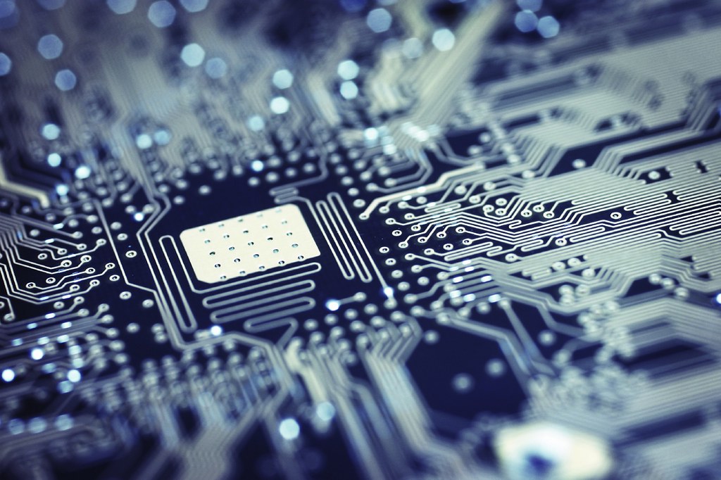 تکنولوژی چیست؟ | ۵ جنبه کلیدی در درک دنیای تکنولوژی 1 technology 2 1